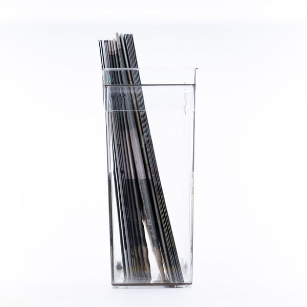 Clear Pull-Out Organiser – Narrow used for upright storage of kitchen items, enhancing pantry organisation and easy access.