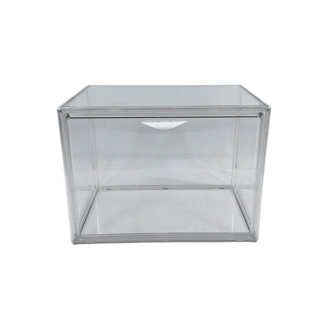Clear Plastic Bread Box for efficient kitchen organisation, perfect for storing bread in the pantry or on countertops.