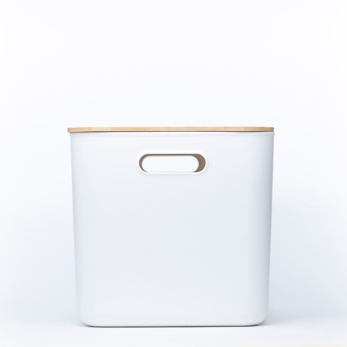 Plastic & Bamboo Storage Containers – Multi-Purpose Organisers for sleek kitchen or pantry organisation.