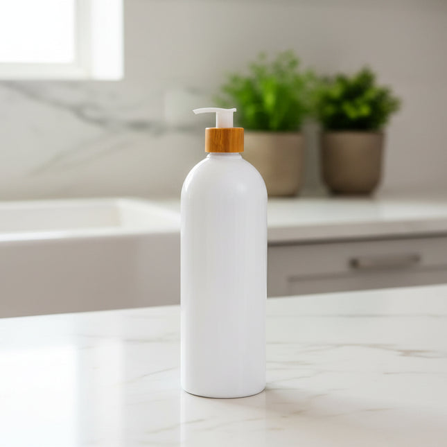 White Bathroom Pump Bottle – 1 L Refillable Dispenser ideal for eco-friendly kitchen organisation and storage needs.